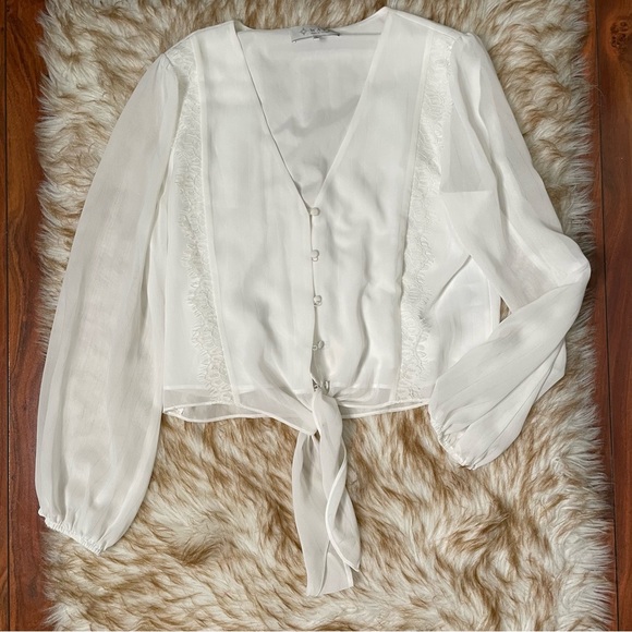WAYF front tie button front blouse - Picture 3 of 6